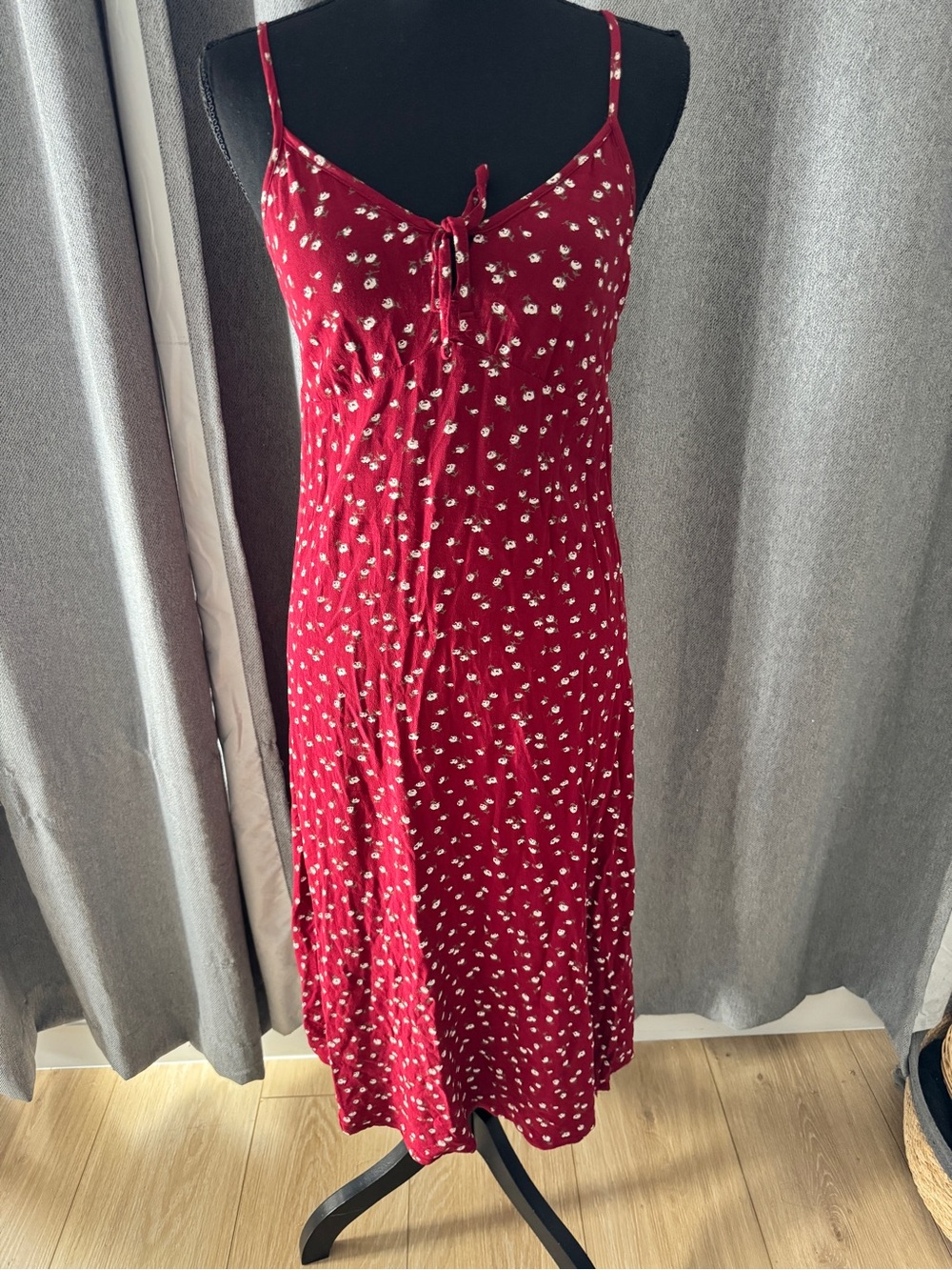 Hollister Burgundy Floral Tie-Front Midi Slip Dress